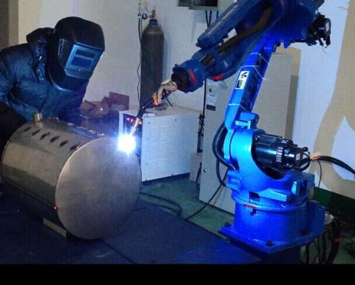 焊接机器人的保养和使用技巧